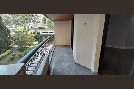 Apartamento à venda com 156m², 4 quartos e 3 vagas