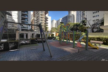 Apartamento à venda com 156m², 4 quartos e 3 vagas
