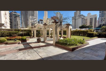 Apartamento à venda com 156m², 4 quartos e 3 vagas