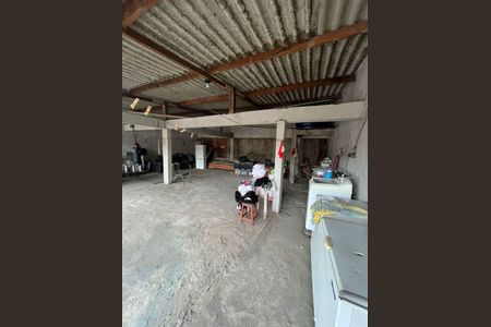 Casa à venda com 340m², 2 quartos e 2 vagas