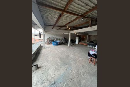Casa à venda com 340m², 2 quartos e 2 vagas
