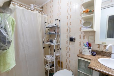 Apartamento à venda com 55m², 2 quartos e sem vaga Apartamento à venda com 55m², 2 quartos e sem vagaBanheiro