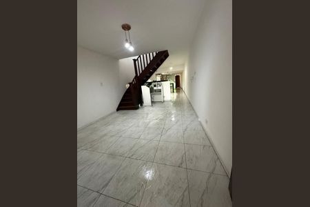 Casa à venda com 120m², 4 quartos e 2 vagas