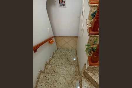 Casa à venda com 198m², 4 quartos e 2 vagas