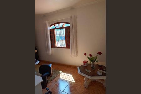Casa à venda com 4 quartos, 198m² em Vila Galvão, Guarulhos