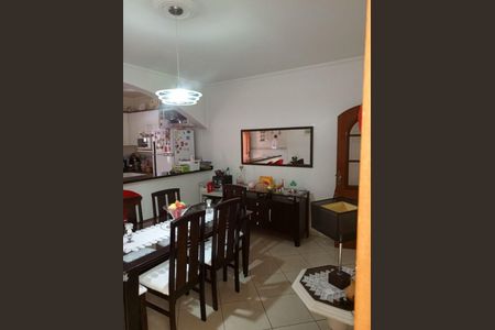 Casa à venda com 198m², 4 quartos e 2 vagas