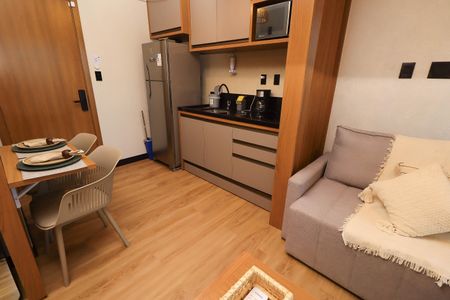 Sala de apartamento para alugar com 1 quarto, 26m² em Costa Azul, Salvador