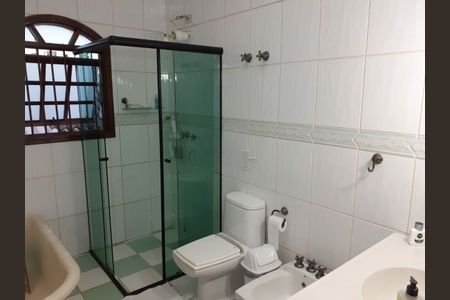 Casa para alugar com 215m², 4 quartos e 6 vagas