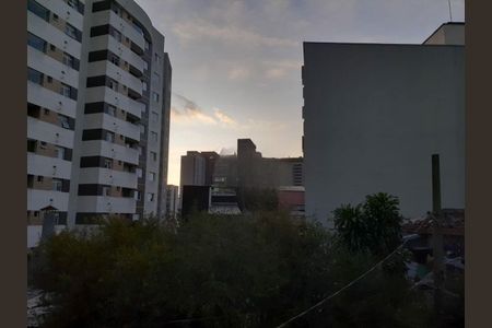 Casa para alugar com 215m², 4 quartos e 6 vagas