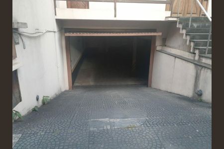 Casa para alugar com 215m², 4 quartos e 6 vagas