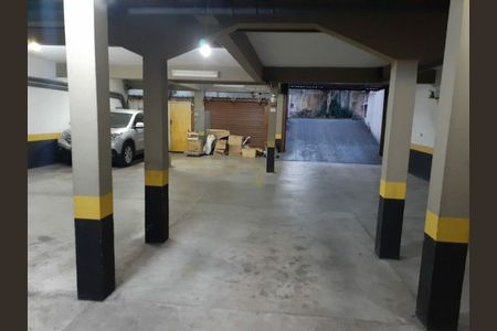 Casa para alugar com 215m², 4 quartos e 6 vagas