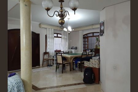 Casa para alugar com 4 quartos, 215m² em Perdizes, São Paulo