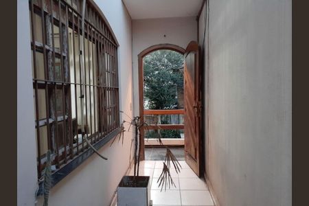 Casa para alugar com 215m², 4 quartos e 6 vagas