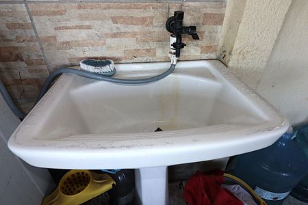 Casa à venda com 80m², 2 quartos e sem vagaÁrea de serviço