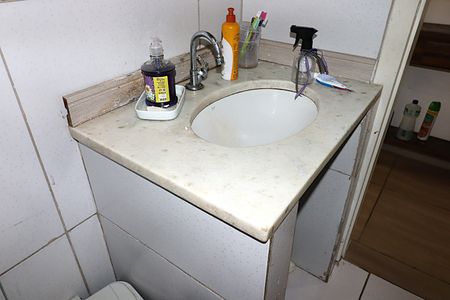 Casa à venda com 80m², 2 quartos e sem vagaBanheiro