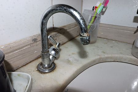 Casa à venda com 80m², 2 quartos e sem vagaBanheiro