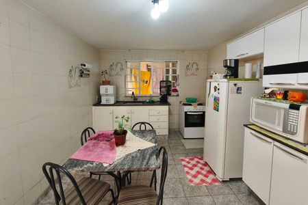Casa à venda com 204m², 2 quartos e 2 vagas Casa à venda com 204m², 2 quartos e 2 vagasCasa 3 - Cozinha