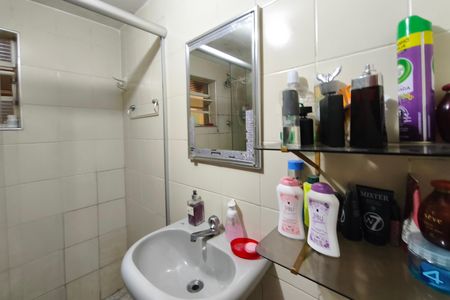 Casa à venda com 204m², 2 quartos e 2 vagas Casa à venda com 204m², 2 quartos e 2 vagasCasa 3 - Banheiro