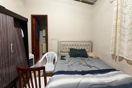 Casa à venda com 204m², 2 quartos e 2 vagas Casa à venda com 204m², 2 quartos e 2 vagasCasa 2 - Quarto