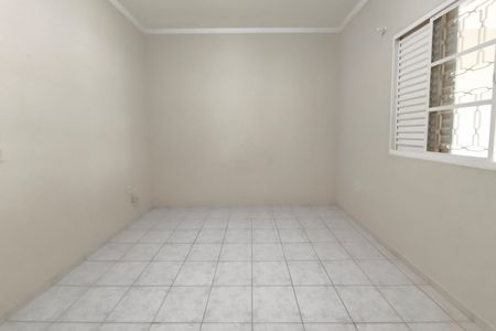 Casa à venda com 204m², 2 quartos e 2 vagas Casa à venda com 204m², 2 quartos e 2 vagasQuarto 2