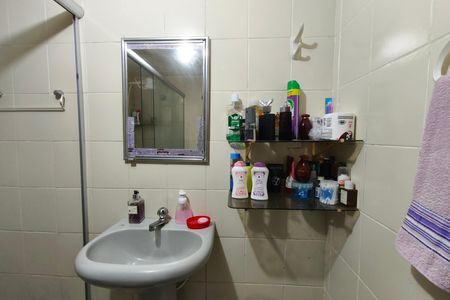 Casa à venda com 204m², 2 quartos e 2 vagas Casa à venda com 204m², 2 quartos e 2 vagasCasa 3 - Banheiro