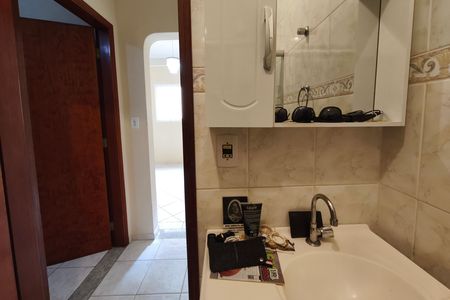 Casa à venda com 204m², 2 quartos e 2 vagas Casa à venda com 204m², 2 quartos e 2 vagasBanheiro Social