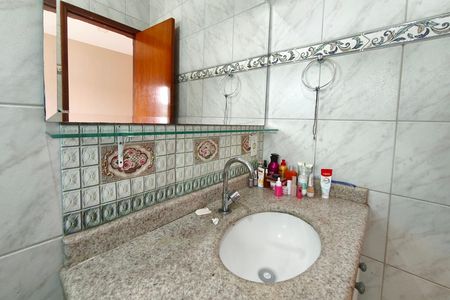 Casa à venda com 204m², 2 quartos e 2 vagas Casa à venda com 204m², 2 quartos e 2 vagasBanheiro Suíte