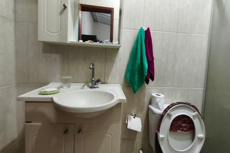 Casa à venda com 204m², 2 quartos e 2 vagas Casa à venda com 204m², 2 quartos e 2 vagasCasa 2 - Banheiro