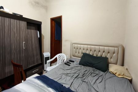 Casa à venda com 204m², 2 quartos e 2 vagas Casa à venda com 204m², 2 quartos e 2 vagasCasa 2 - Quarto