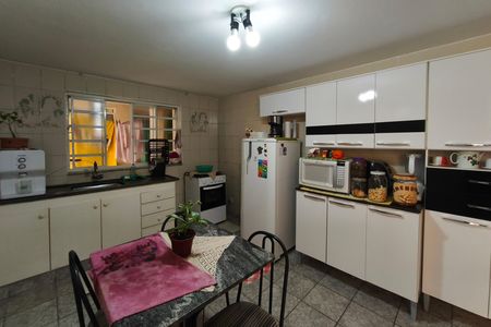 Casa à venda com 204m², 2 quartos e 2 vagas Casa à venda com 204m², 2 quartos e 2 vagasCasa 3 - Cozinha