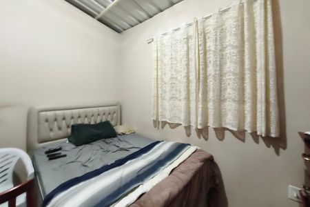 Casa à venda com 204m², 2 quartos e 2 vagas Casa à venda com 204m², 2 quartos e 2 vagasCasa 2 - Quarto