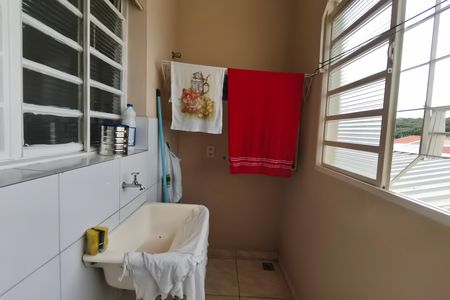 Casa à venda com 204m², 2 quartos e 2 vagas Casa à venda com 204m², 2 quartos e 2 vagasÁrea de Serviço