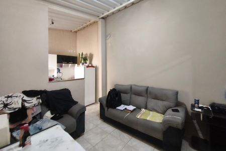 Casa à venda com 204m², 2 quartos e 2 vagas Casa à venda com 204m², 2 quartos e 2 vagasCasa 2 - Sala