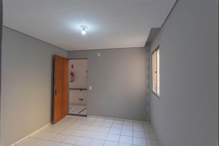Sala de apartamento para alugar com 2 quartos, 45m² em Vila Abaeté, Campinas