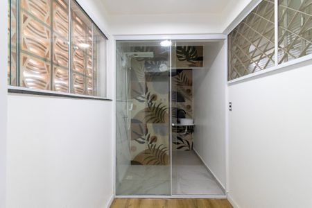 Casa à venda com 335m², 7 quartos e 2 vagas Casa à venda com 335m², 7 quartos e 2 vagasBanheiro 4