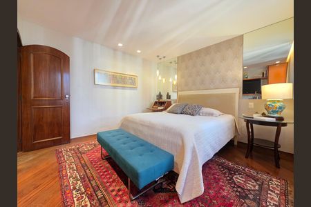 Apartamento à venda com 302m², 4 quartos e 3 vagas Apartamento à venda com 302m², 4 quartos e 3 vagasQuarto Suíte Master
