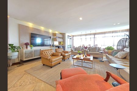 Apartamento à venda com 302m², 4 quartos e 3 vagas Apartamento à venda com 302m², 4 quartos e 3 vagasSala