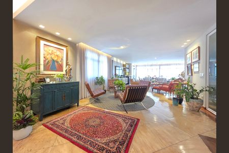 Apartamento à venda com 302m², 4 quartos e 3 vagas Apartamento à venda com 302m², 4 quartos e 3 vagasSala