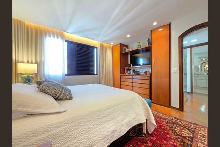 Apartamento à venda com 302m², 4 quartos e 3 vagas Apartamento à venda com 302m², 4 quartos e 3 vagasQuarto Suíte Master