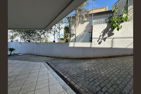 Casa de condomínio à venda com 600m², 4 quartos e 2 vagas Casa de condomínio à venda com 600m², 4 quartos e 2 vagasGaragem
