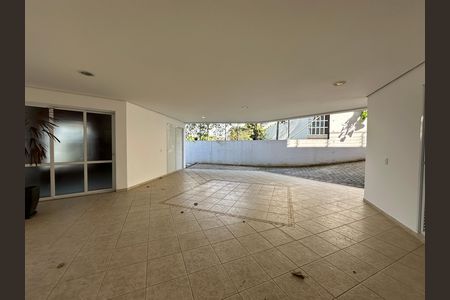 Casa de condomínio à venda com 600m², 4 quartos e 2 vagas Casa de condomínio à venda com 600m², 4 quartos e 2 vagasGaragem