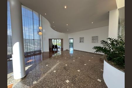 Casa de condomínio à venda com 600m², 4 quartos e 2 vagas Casa de condomínio à venda com 600m², 4 quartos e 2 vagasSala