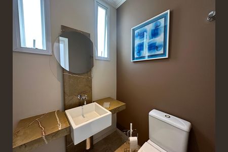 Casa de condomínio à venda com 600m², 4 quartos e 2 vagas Casa de condomínio à venda com 600m², 4 quartos e 2 vagasLavabo