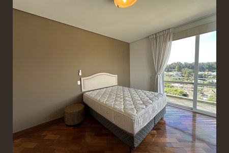 Casa de condomínio à venda com 600m², 4 quartos e 2 vagas Casa de condomínio à venda com 600m², 4 quartos e 2 vagasSuíte 4