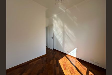 Casa de condomínio à venda com 600m², 4 quartos e 2 vagas Casa de condomínio à venda com 600m², 4 quartos e 2 vagasSuíte 1