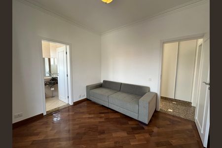 Casa de condomínio à venda com 600m², 4 quartos e 2 vagas Casa de condomínio à venda com 600m², 4 quartos e 2 vagasSuíte 3