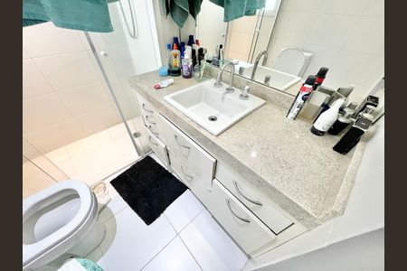Apartamento à venda com 118m², 3 quartos e 3 vagasBanheiro da Suíte 3
