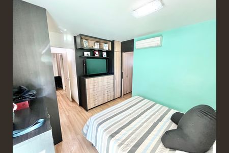 Apartamento à venda com 118m², 3 quartos e 3 vagasQuarto 3 - Suíte