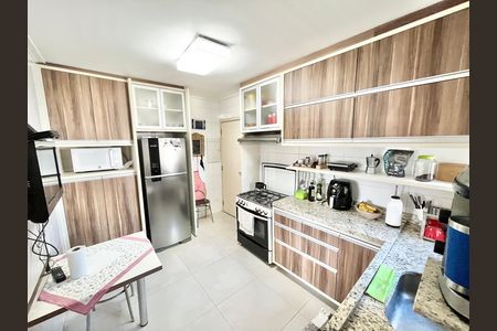 Apartamento à venda com 118m², 3 quartos e 3 vagasCozinha
