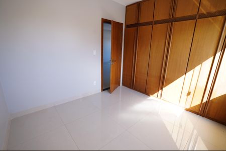 Casa à venda com 250m², 5 quartos e 4 vagas